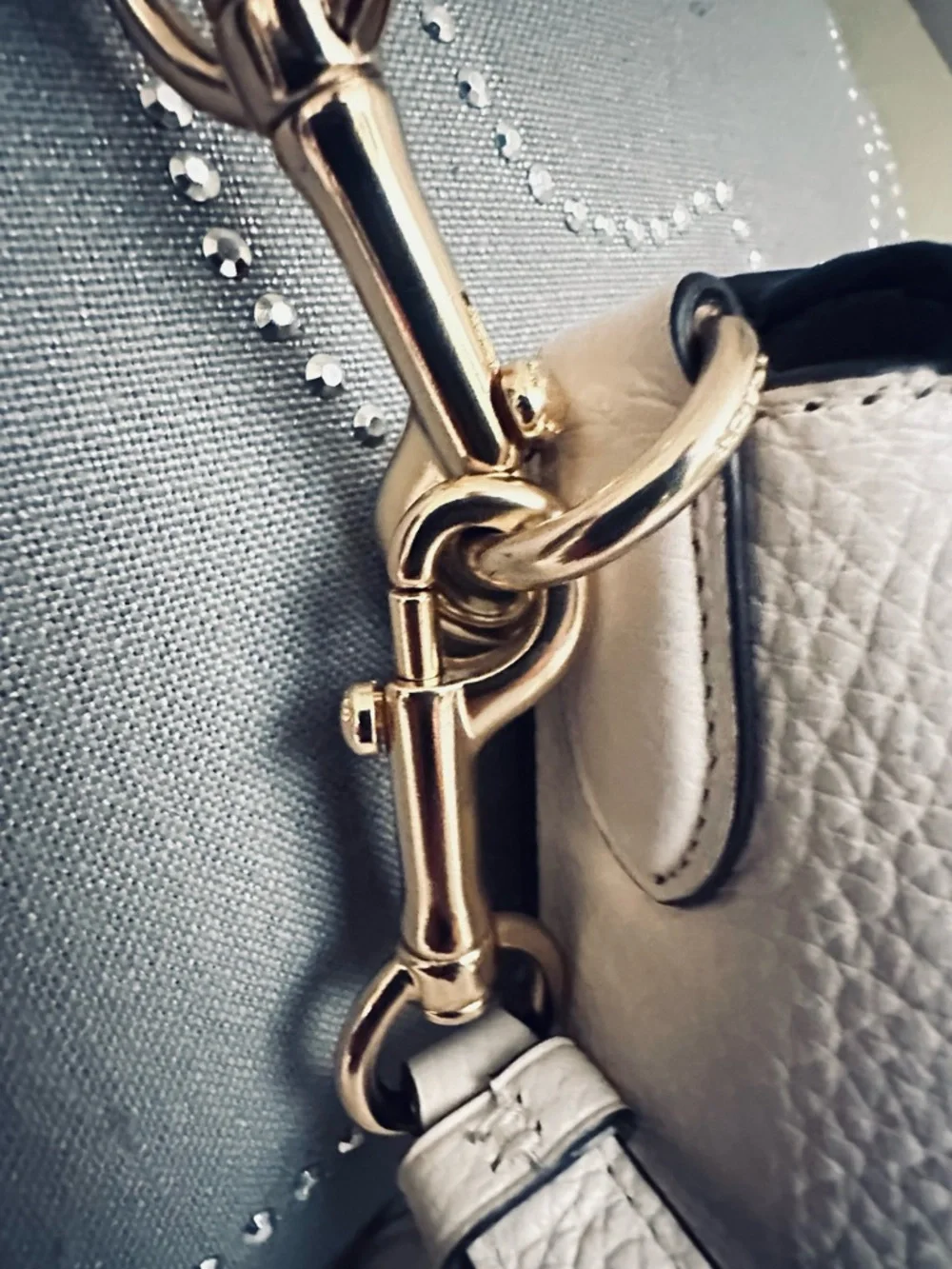 Coach Cream Pebbled Leather Turnlock Shoulder Bag - Picture 5 of 7